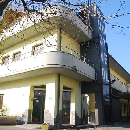 Nuovo Hotel Vigevano Luaran gambar