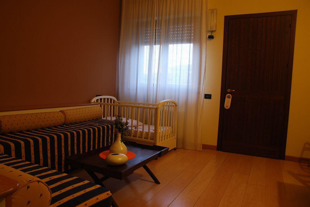 Nuovo Hotel Vigevano Luaran gambar