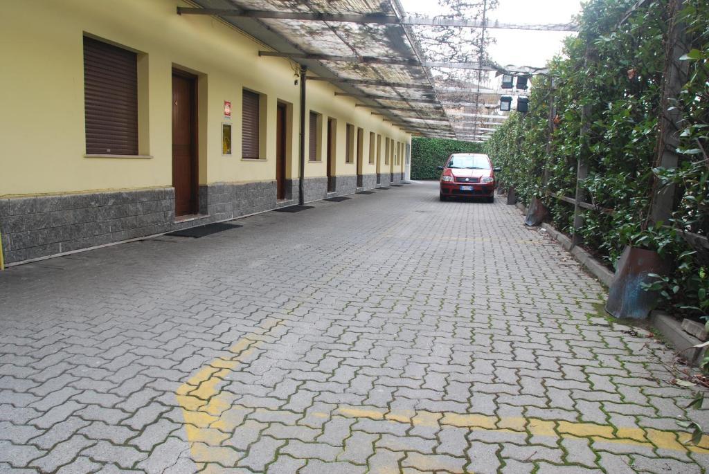Nuovo Hotel Vigevano Luaran gambar