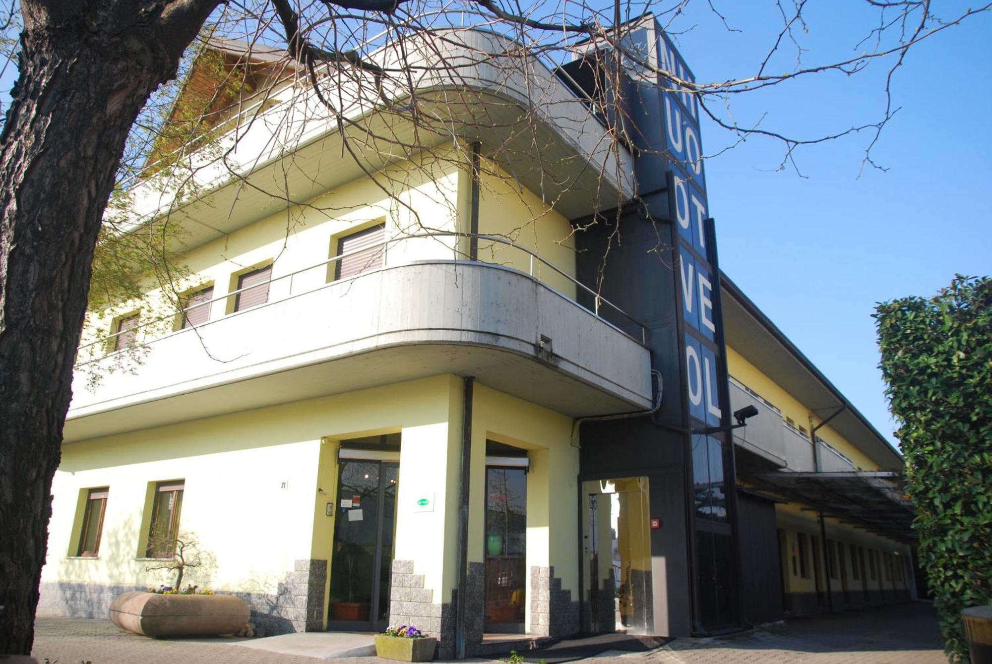 Nuovo Hotel Vigevano Luaran gambar