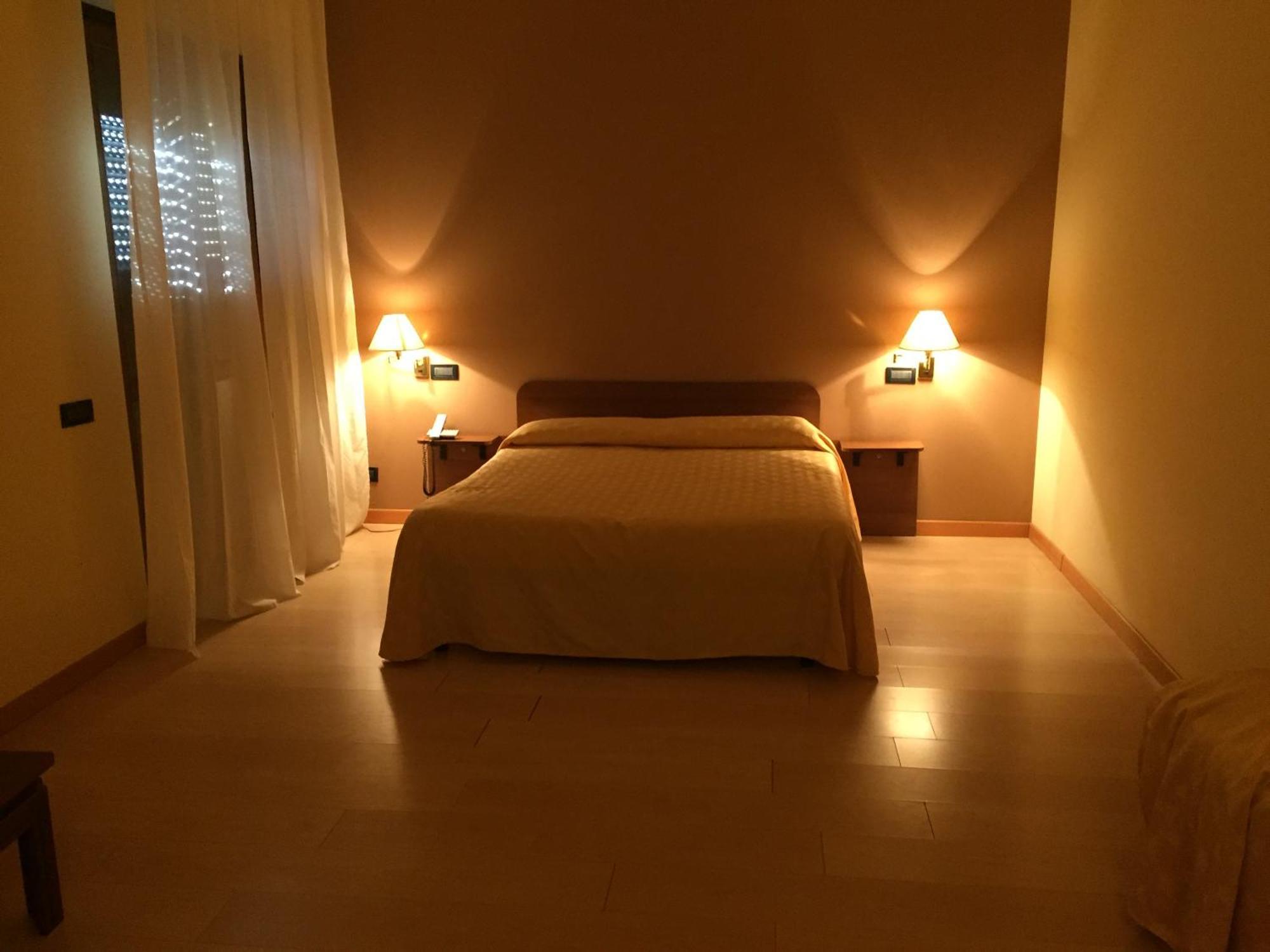 Nuovo Hotel Vigevano Bilik gambar