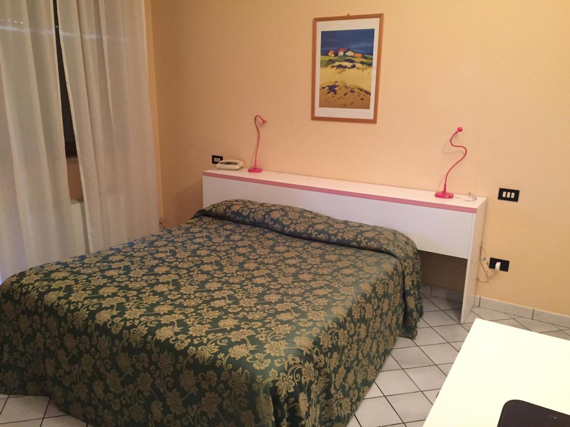 Nuovo Hotel Vigevano Bilik gambar