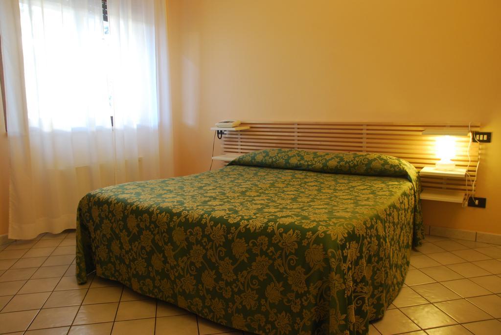 Nuovo Hotel Vigevano Luaran gambar