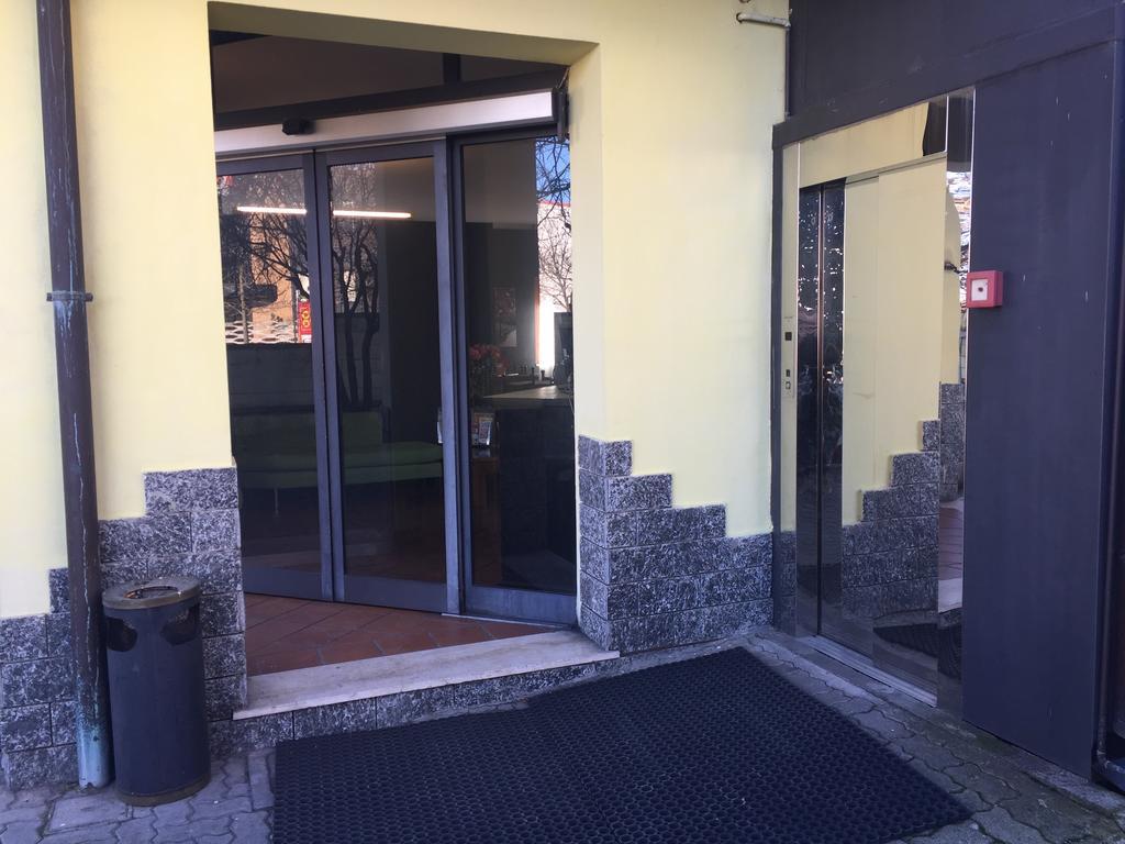 Nuovo Hotel Vigevano Luaran gambar