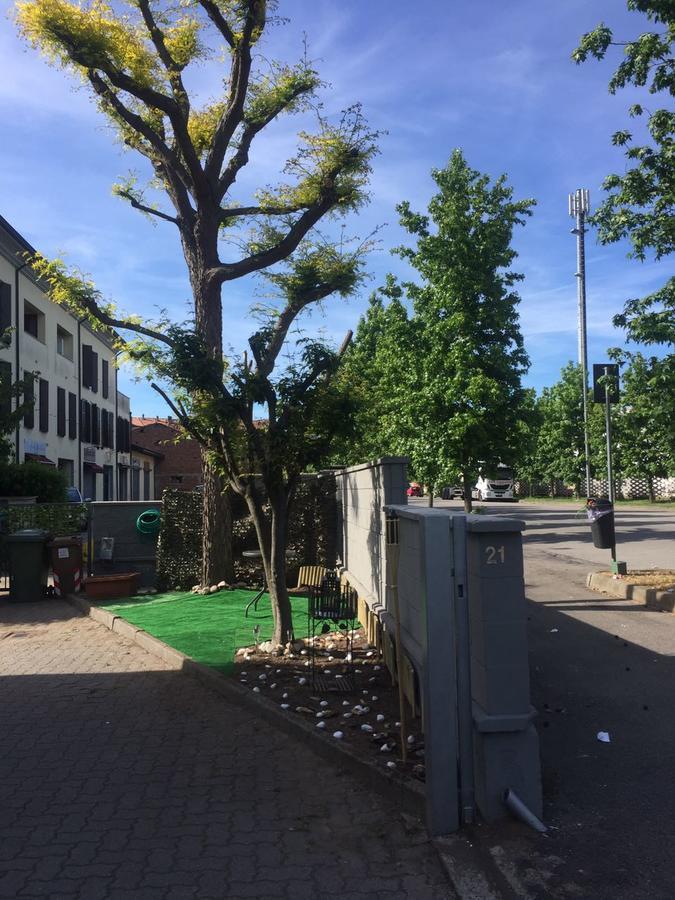Nuovo Hotel Vigevano Luaran gambar